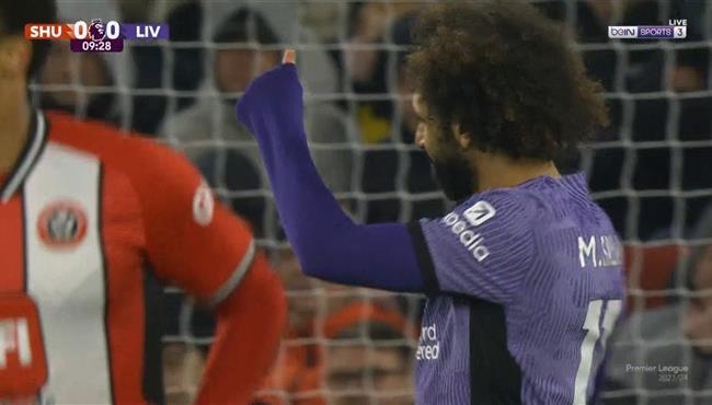 محمد صلاح يهدر فرصة هدف امام شيفيلد يونايتد في الدوري الانجليزي