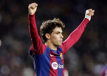 جواو فيليكس يختار لاعب ليفربول المتألق للانضمام إلى برشلونة