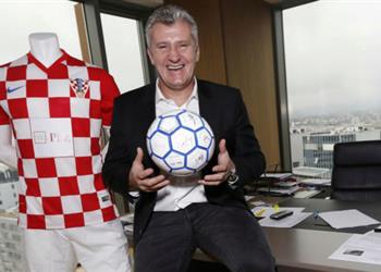 سوكر أسطورة كرواتيا يختار لـ بطولات أفضل لاعب في إفريقيا 2023