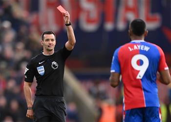 مدرب كريستال بالاس ينتقد لاعب ليفربول بعد طرد جوردان آيو ناد مثلهم لا يحتاج إلى تلك التصرفات