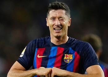 قائمة برشلونة ضد ريال بيتيس في الدوري الإسباني عودة ليفاندوفسكي