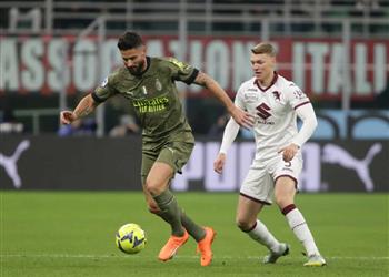 فيديو جيرو يقود ميلان لفوز صعب على تورينو في الدوري الإيطالي