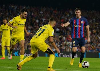 تعرف على معلق مباراة برشلونة وفياريال اليوم في الدوري الإسباني