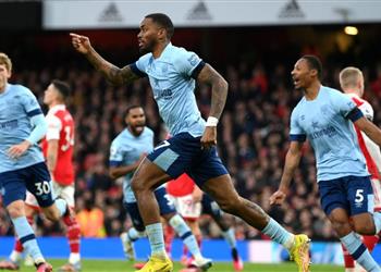 ديلي ميل حكم مباراة آرسنال وبرينتفورد ارتكب خطأ فادح ا نسي رسم خطوط التسلل