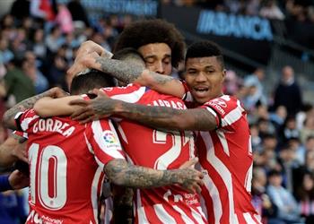 ديباي يقود أتلتيكو مدريد لفوز قاتل بـ10 لاعبين على سيلتا فيجو