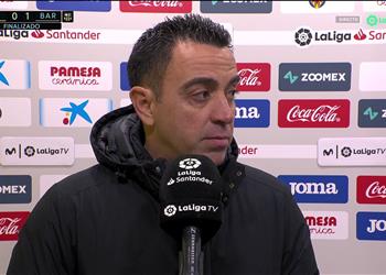 تشافي ليفاندوفسكي المدافع الأول في برشلونة وريال مدريد يستطيع تقليص الفارق