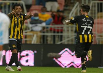 اتحاد جدة يتفق مع صانع ألعابه على التجديد لموسمين