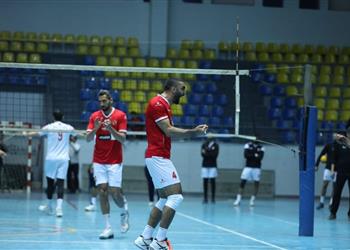 الأهلي يكتسح الزمالك ويفوز بأولى بطولات كأس السوبر للكرة الطائرة