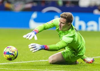 تير شتيجن يكشف دوره في إقناع دي يونج برفض مانشستر يونايتد