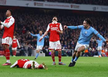 فيديو مانشستر سيتي يستعيد صدارة الدوري الإنجليزي مؤقت ا بعد ضرب مدافع آرسنال بثلاثية