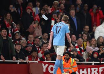 الاتحاد الإنجليزي يفتح تحقيق ا ضد جماهير آرسنال بسبب دي بروين