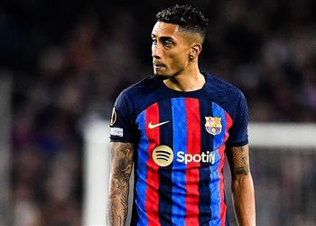 فيديو كوندي يسجل في مرماه هدف مانشستر يونايتد الثاني ورافينيا يتعادل لـ برشلونة