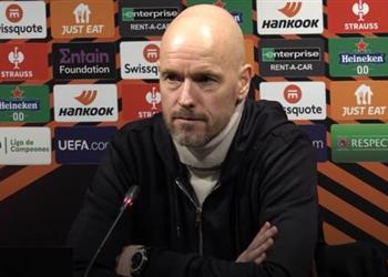 تين هاج ينتقد الحكم بعد تعادل مانشستر يونايتد مع برشلونة أثر على النتيجة