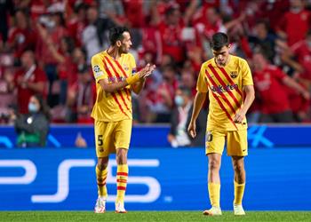 قائمة برشلونة لمباراة قادش في الدوري الإسباني عودة بوسكيتس وغياب بيدري