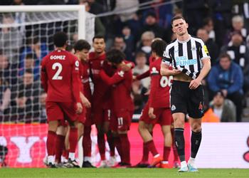 أرنولد بعد الفوز أمام نيوكاسل الطرد حسم الأمور لصالحنا ونستهدف التأهل لـ دوري الأبطال