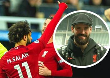 أليسون عن تمريراته الحاسمة لـ محمد صلاح يركض بجنون عندما ألتقط الكرة