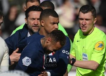 مبابي يدافع عن نيمار يجب أن يتوقفوا عن استفزازه