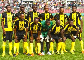 التعادل السلبي يحسم مباراة موتيما وديابل نوار في الكونفدرالية