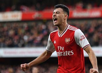 ذي أثليتك مارتينيلي يوقع عقده الجديد مع آرسنال حتى 2027