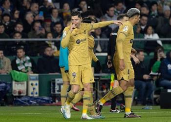 ليفاندوفسكي يسخر من عقوبة إيقافه بعد هدفه في مباراة برشلونة وريال بيتيس