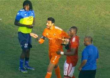 الهلال السوداني ي قدم تقريرا عن اعتداء الشناوي على طبيب الفريق وينتظر عقوبة كاف