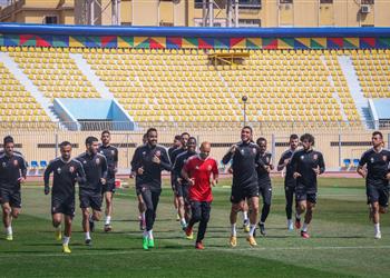 مران الأهلي كولر ي حاضر اللاعبين فنيا وتدريبات تكتيكية استعدادا لـ أسوان