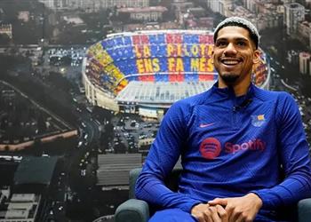 أروخو يحسم مستقبله مع برشلونة ويؤكد تشافي أعاد فلسفتنا الضائعة