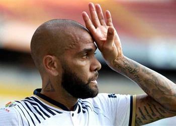 محكمة برشلونة ترفض استئناف ألفيس وتأمر باستمرار حبسه دون كفالة