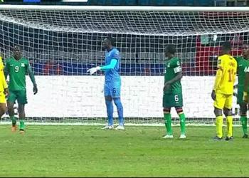 فيديو التعادل يحسم موقعة زامبيا وبينين في أمم إفريقيا للشباب