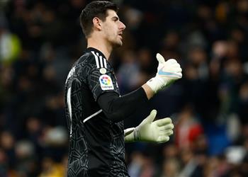 كورتوا عن تعادل ريال مدريد مع أتلتيكو نسينا كرة القدم بعد طرد كوريا