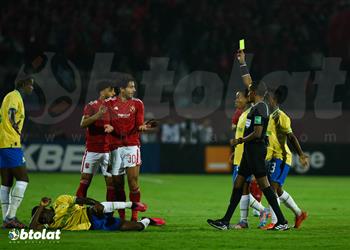 وائل جمعة كولر اتخذ قرارين غير مفهومين أمام صن داونز وعلامة استفهام على قندوسي