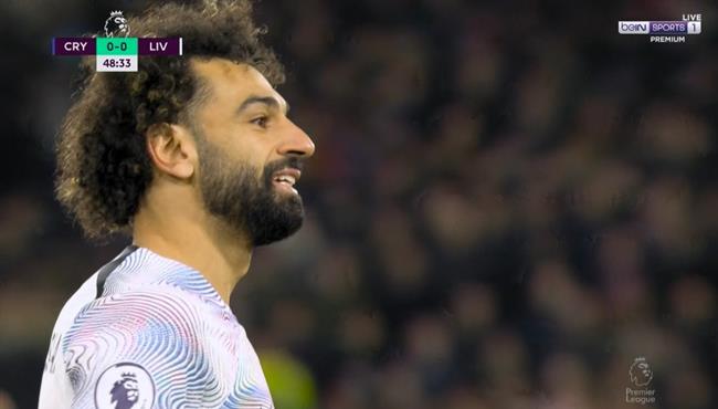 العارضة تحرم محمد صلاح من تسجيل هدف رائع امام كريستال بالاس بالدوري الانجليزي