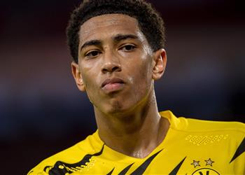 بوروسيا دورتموند يرد على اهتمام كبار أوروبا بضم بيلينجهام في الصيف