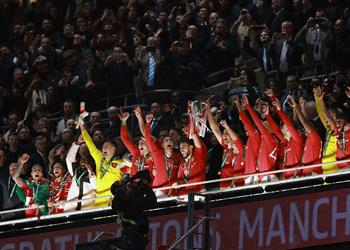 5 أرقام في تتويج مانشستر يونايتد بـ كأس كاراباو على حساب نيوكاسل