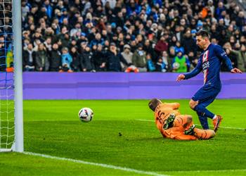 فيديو ميسي يصل لهدفه رقم 700 في مسيرته مع الأندية