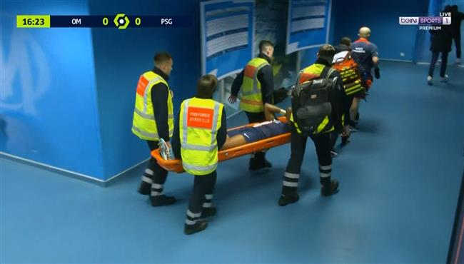 اصابة كيمبيمبي وخروجة في مباراة باريس سان جيرمان ومارسيليا بالدوري الفرنسي