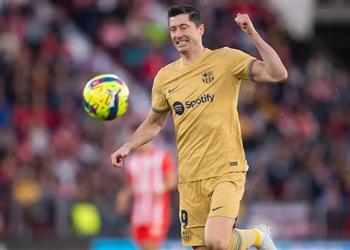 المصائب تتوالى برشلونة ي علن إصابة ليفاندوفسكي قبل الكلاسيكو ويورط تشافي