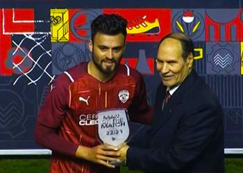 رابطة الأندية تختار صلاح محسن الأفضل في مباراة سيراميكا كليوباترا والبنك الأهلي