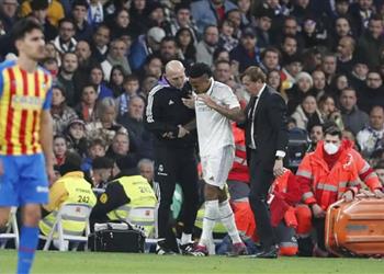 إصابات بنزيما وميليتاو تثير قلق ريال مدريد قبل مونديال الأندية ودوري أبطال أوروبا