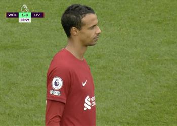 فيديو نيران صديقة ماتيب يسجل هدف ولفرهامبتون الأول أمام ليفربول