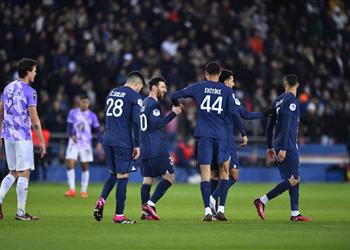 فيديو ميسي ي نقذ باريس سان جيرمان ويقوده لقلب الطاولة على تولوز في الدوري الفرنسي