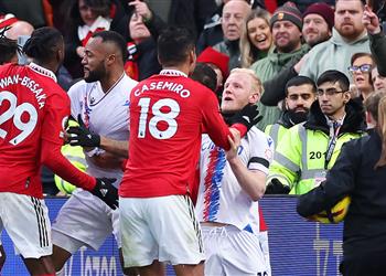 تين هاج يوضح موقف مانشستر يونايتد من الاستئناف ضد طرد كاسيميرو