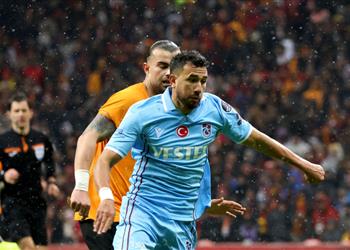 فيديو تريزيجيه يشارك في هزيمة طرابزون سبور بثنائية أمام جالطة سراي بالدوري التركي