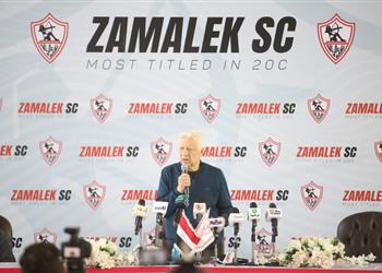 مرتضى منصور يهدد بانسحاب الزمالك من الدوري المصري بعد الخسارة أمام فاركو