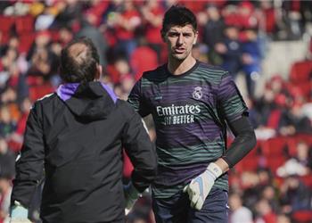 ذا أثلتيك توضح إمكانية سفر كورتوا إلى المغرب بعد آشعة الرنين المغناطيسي