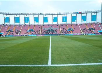 أمطار غزيرة تسقط على ملعب مباراة الأهلي وريال مدريد في كأس العالم للأندية