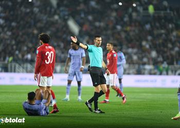 بالفيديو ريال مدريد ي حبط طموحات الأهلي برباعية ويتأهل لمواجهة الهلال في نهائي كأس العالم للأندية