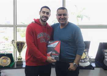 الأهلي يعلن تجديد عقد محمد أبو النصر 4 مواسم