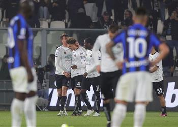فيديو إنتر يسقط بثنائية أمام سبيزيا في الدوري الإيطالي