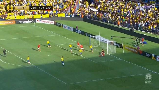 القائم يحرم بيرسي تاو من هدف امام صن داونز في دوري ابطال افريقيا